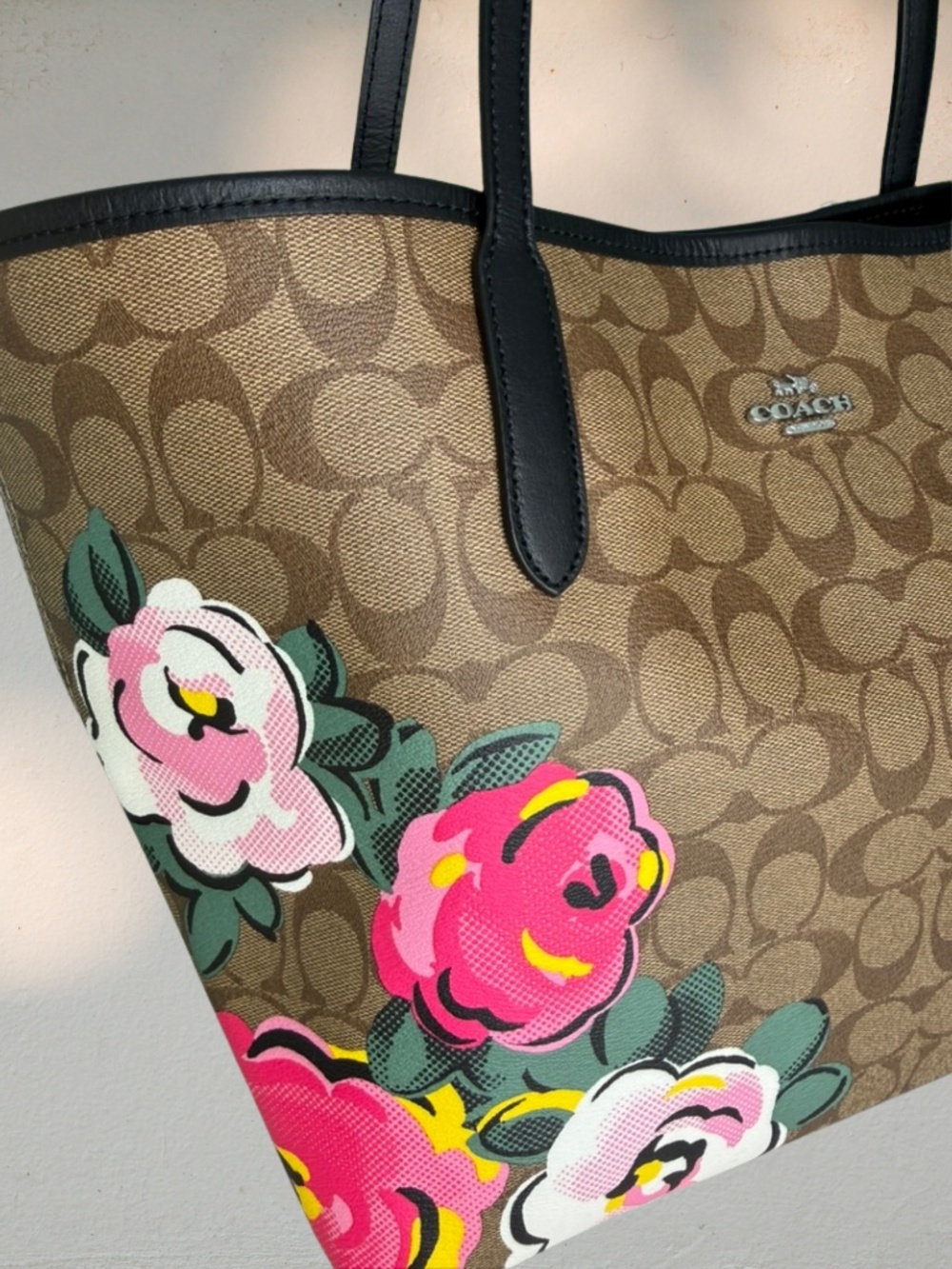 Coach City Tote in Signature Canvas with Vintage Rose Floral Print - Picture 5 of 13